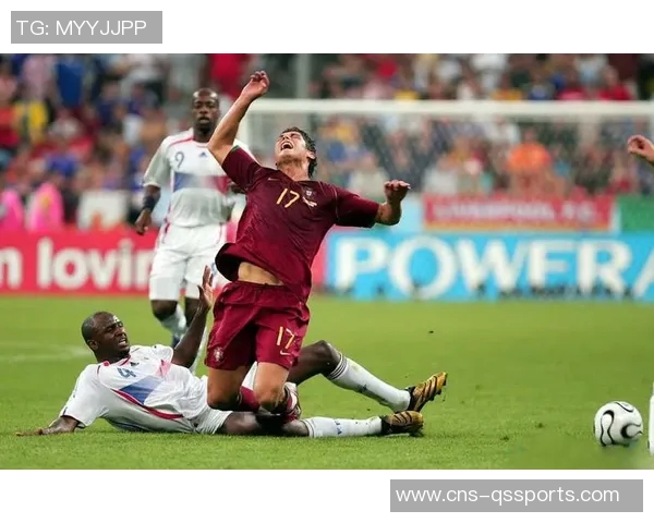 2014年世界杯足球盛宴回顾：激情四射的赛场与难忘瞬间